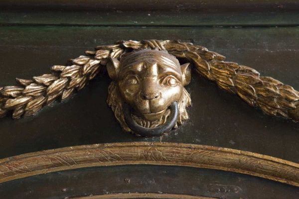 Kaveney, Wendy 아티스트의 Peru, Lima Lions head in the Basilica Cathedral 작품